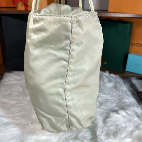 Cream Prada shoulder bag, 100% AUTHENTIC - Picture 6 of 14